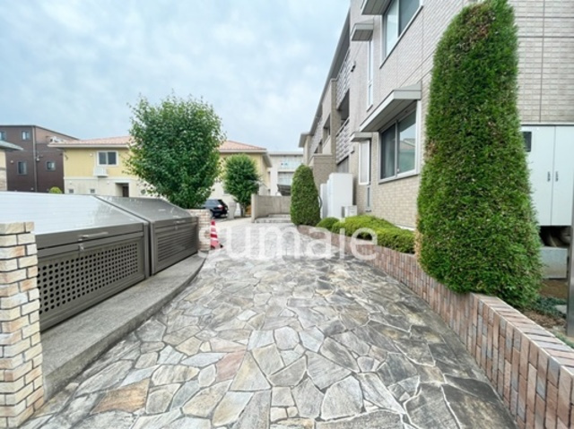 ウィスタリア　Gのエントランス|エントランスです