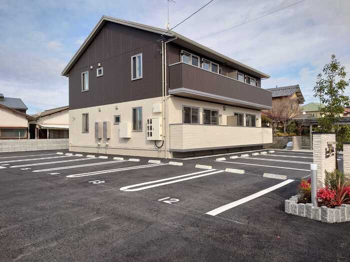 グランソレイユ　B棟