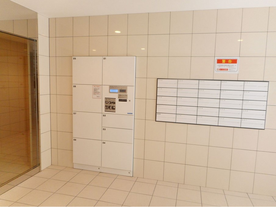 リヴシティ向島弐番館のロビー