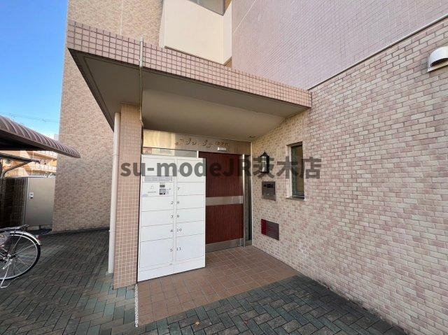 アンシャンテ総持寺のエントランス