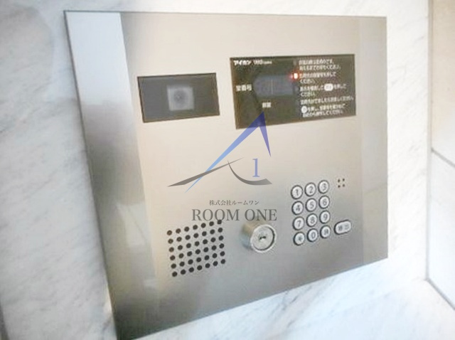 Ｒｉｓｉｎｇ　ｐｌａｃｅ浅草五番館のセキュリティ|オートロックです。