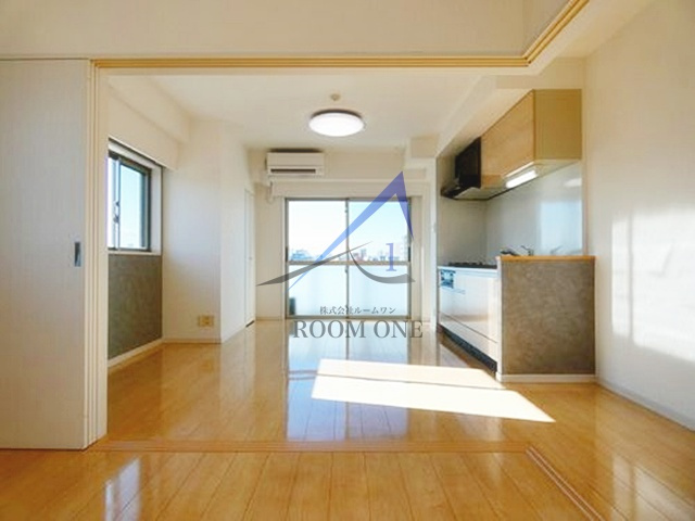 Ｒｉｓｉｎｇ　ｐｌａｃｅ浅草五番館の居間・リビング|洋室のお部屋です。