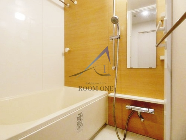 Ｒｉｓｉｎｇ　ｐｌａｃｅ浅草五番館の浴室|お風呂です。