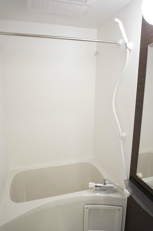 リブリ・コリーヌの浴室|落ち着いた空間のお風呂です