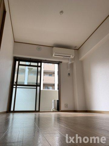 都部ハイツの居間・リビング|こちらの居間で趣味の時間をお楽しみください