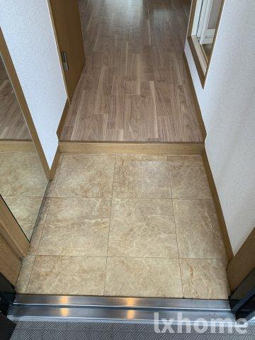 都部ハイツの玄関|明るい玄関です