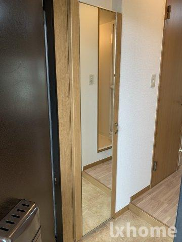 都部ハイツの内装|明るい色調の室内です