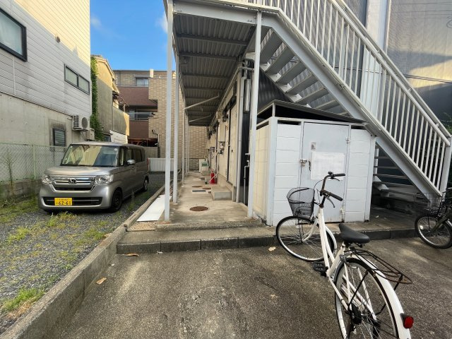 サンシティ八雲の駐車場