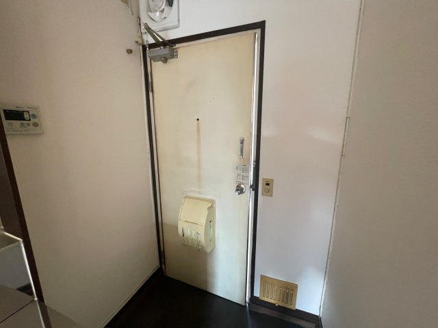 サンシティ八雲の玄関