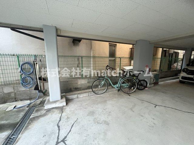 ハイツなごみの駐車場