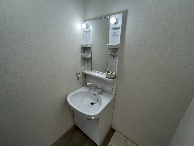 アンプルールクラージュアミティエの洗面所