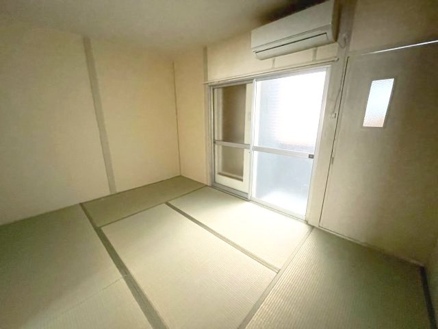 ミズイロハイ ツの和室