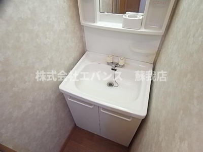 【独立洗面台】 | ピースコート | 独立洗面台、小物を置くことができて便利です