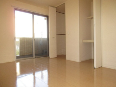 【寝室】 | エバーグリーン湘南