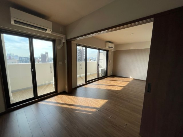 スプランディッド門真　の居間・リビング