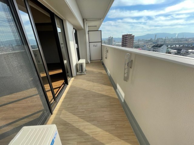 スプランディッド門真　のバルコニー