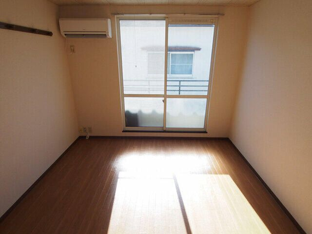 グリーティングハイツＮ　Ａ棟の居間・リビング