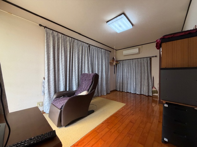 都城市山田町中霧島の中古一戸建の洋室