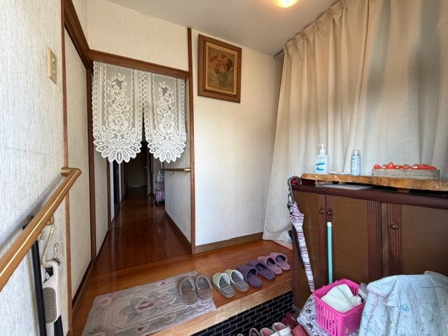 都城市山田町中霧島の中古一戸建の玄関