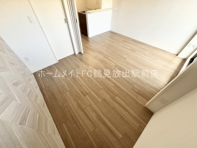 大阪市城東区放出西３丁目の賃貸マンションの洋室