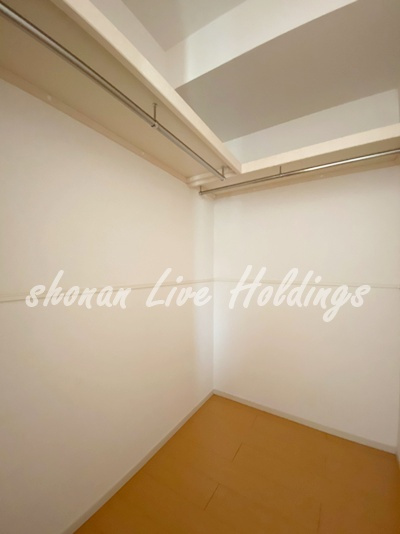 つばなハイツの収納|大型ウォークインクローゼット