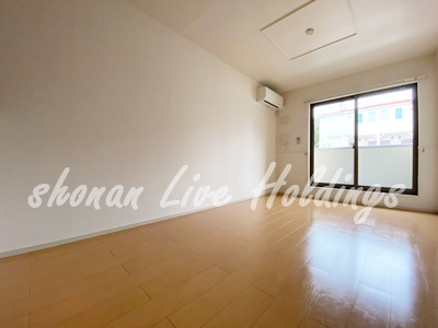 つばなハイツの居間・リビング|陽当たり良好・南東向き♪