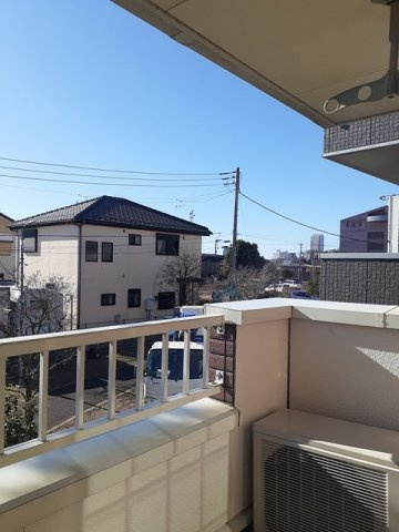 サン・グレイスのバルコニー|お洗濯にも便利なバルコニー付き