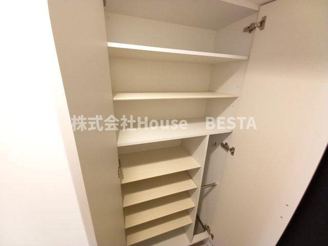 エスリード神戸ハーバーテラスの収納