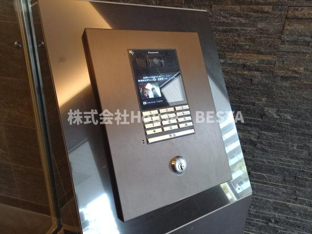 エスリード神戸ハーバーテラスのエントランス