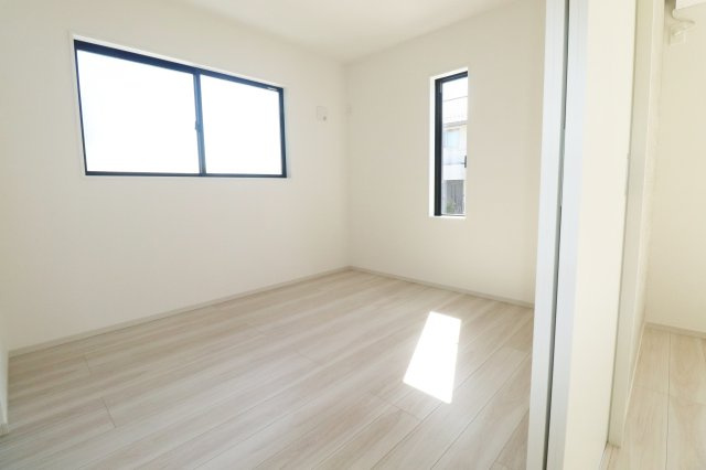 二本松市油井字大窪　　　  ２号棟　　油井小学校、安達中学区　の洋室|洋室　6.5帖