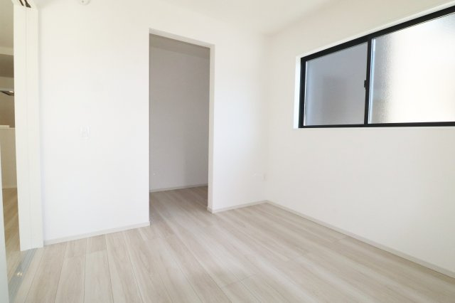 二本松市油井字大窪　　　  ２号棟　　油井小学校、安達中学区　の洋室|洋室　6.5帖