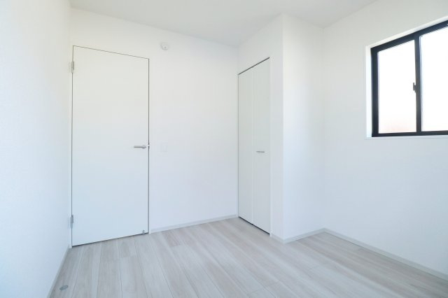 二本松市油井字大窪　　　  ２号棟　　油井小学校、安達中学区　の洋室|洋室　4.8帖