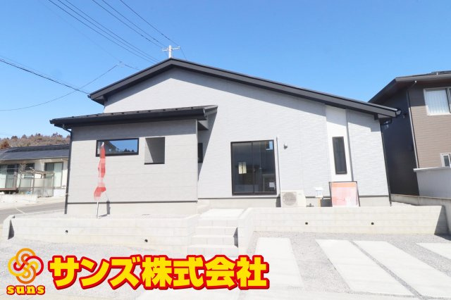 二本松市油井字大窪　　　  ２号棟　　油井小学校、安達中学区　の外観|南側から見た外観♪