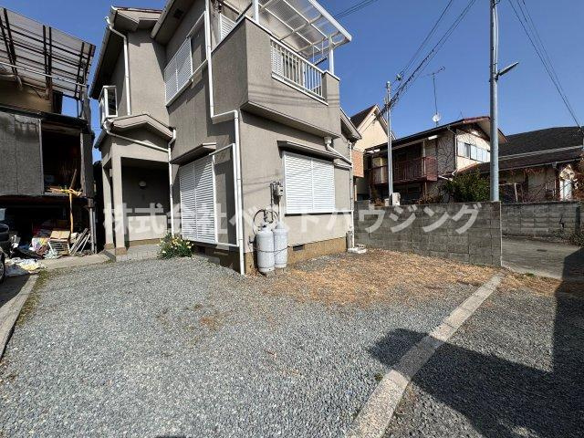 【駐車場】 | 荒井町東本町貸家 | 2台スペースあり