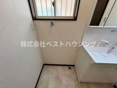 【設備】 | 荒井町東本町貸家 | 洗濯機置き場