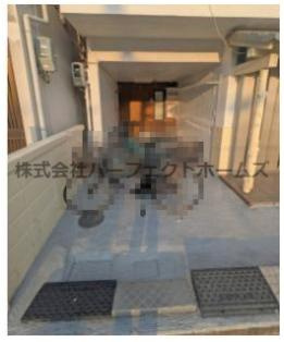 長栄寺町戸建　賃貸の駐車場|駐車場があるので、車を買う予定の方も安心です