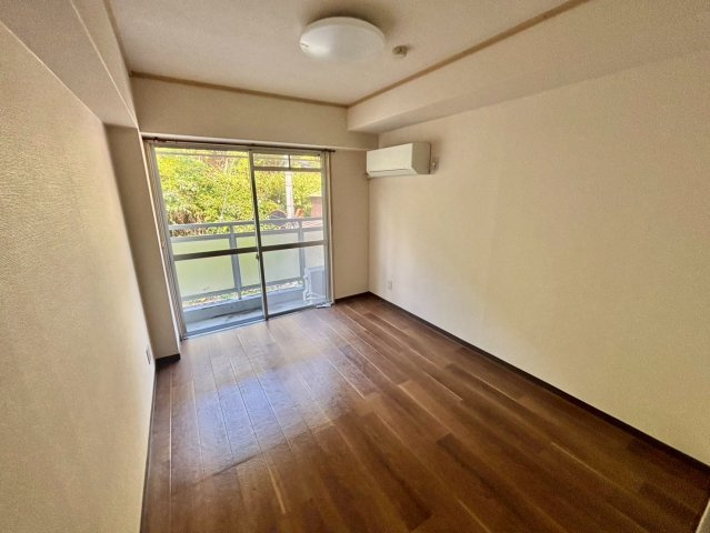 サニーパレス保城の洋室