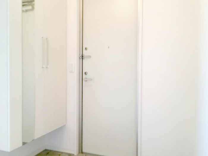 ロイヤルラパンの玄関