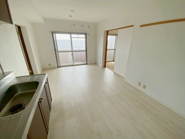 グレース本館の居間・リビング