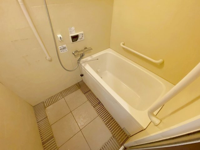 グレース本館の浴室