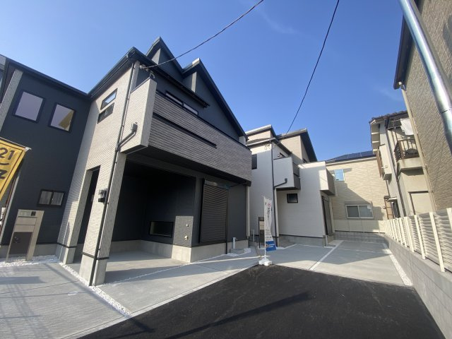 浜甲子園2丁目新築戸建　1号棟の前面道路含む現地写真
