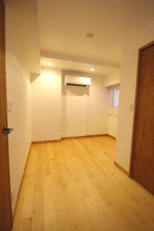 マンション第2多摩川苑の洋室