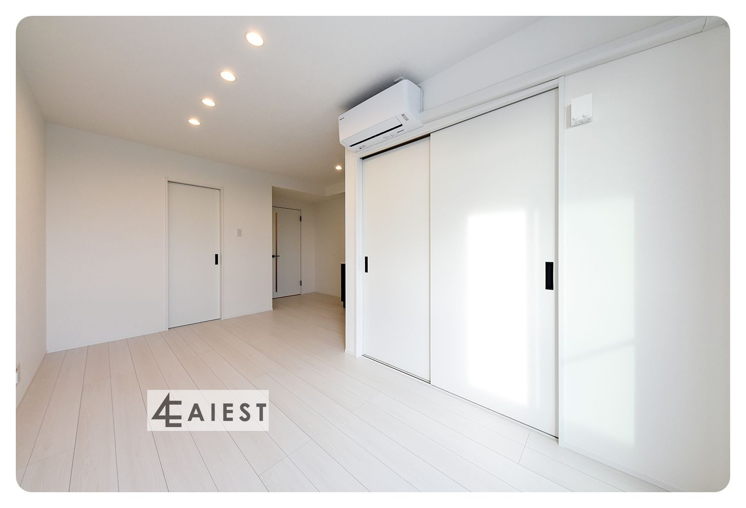 Warren minatoⅠの居間・リビング