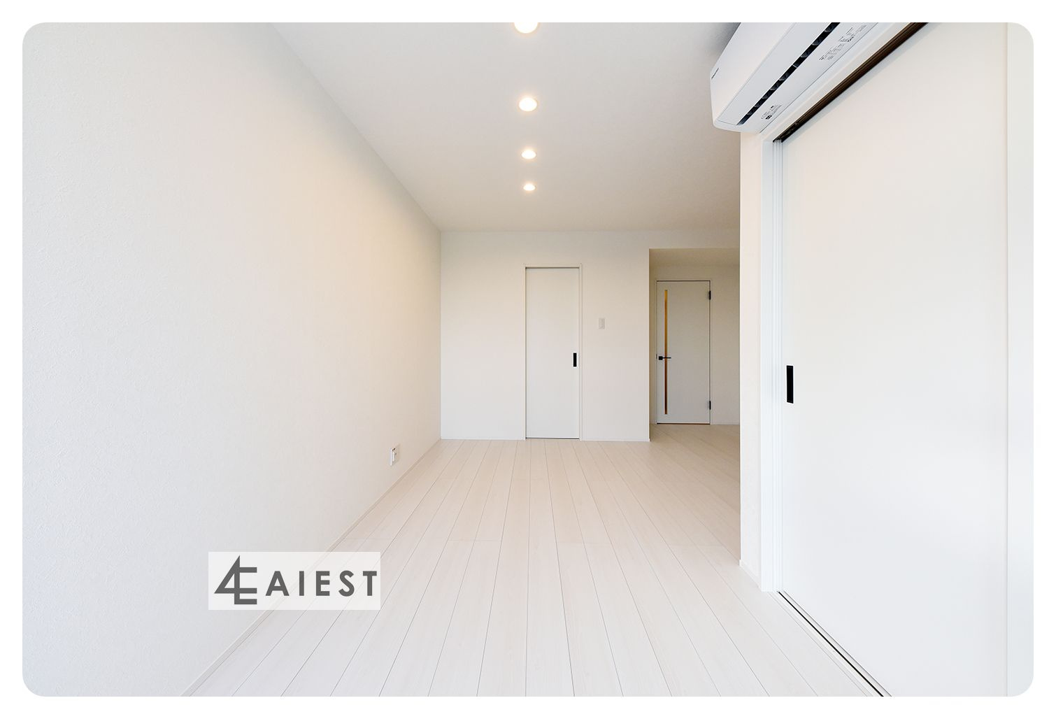 Warren minatoⅠの居間・リビング