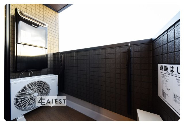 Warren minatoⅠのバルコニー