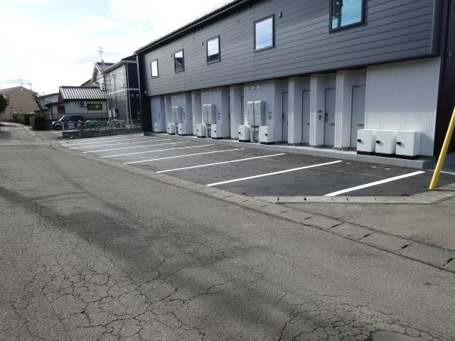 【新築】ＵｒｂａｎＮｅｓｔ（アーバンネスト）の駐車場