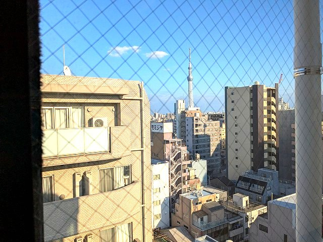 Vスタイル入谷の設備|12F、上層階の4.2帖洋室窓からスカイツリー見えます