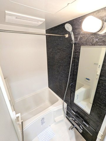 Vスタイル入谷の浴室|追焚オートバス、浴室換気乾燥機、24時間換気、ワイドシャワーヘッド