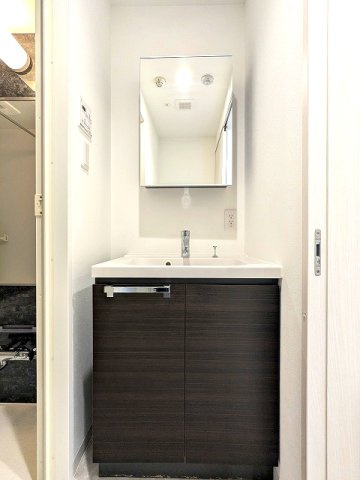 Vスタイル入谷の洗面所|トイレと独立した洗面脱衣室