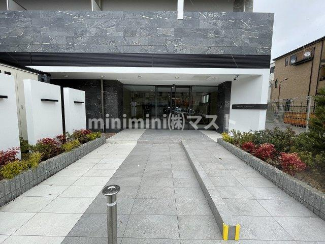 メルベージュ難波サウスⅢのエントランス